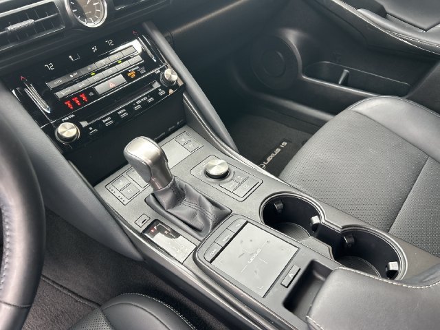 Used 2023 Lexus IS 300 w/ Comfort Package RWD image 28