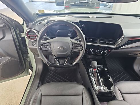 Certified 2024 Chevrolet Trax RS w/ Driver Confidence Package image 19