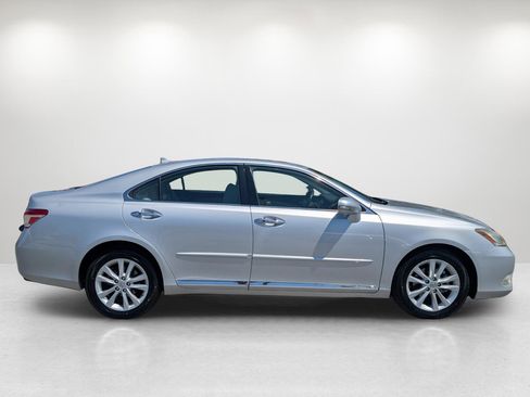 Used 2010 Lexus ES 350 image 4