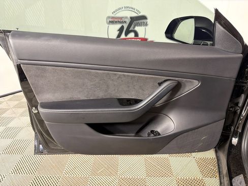 Used 2020 Tesla Model 3 Long Range image 12