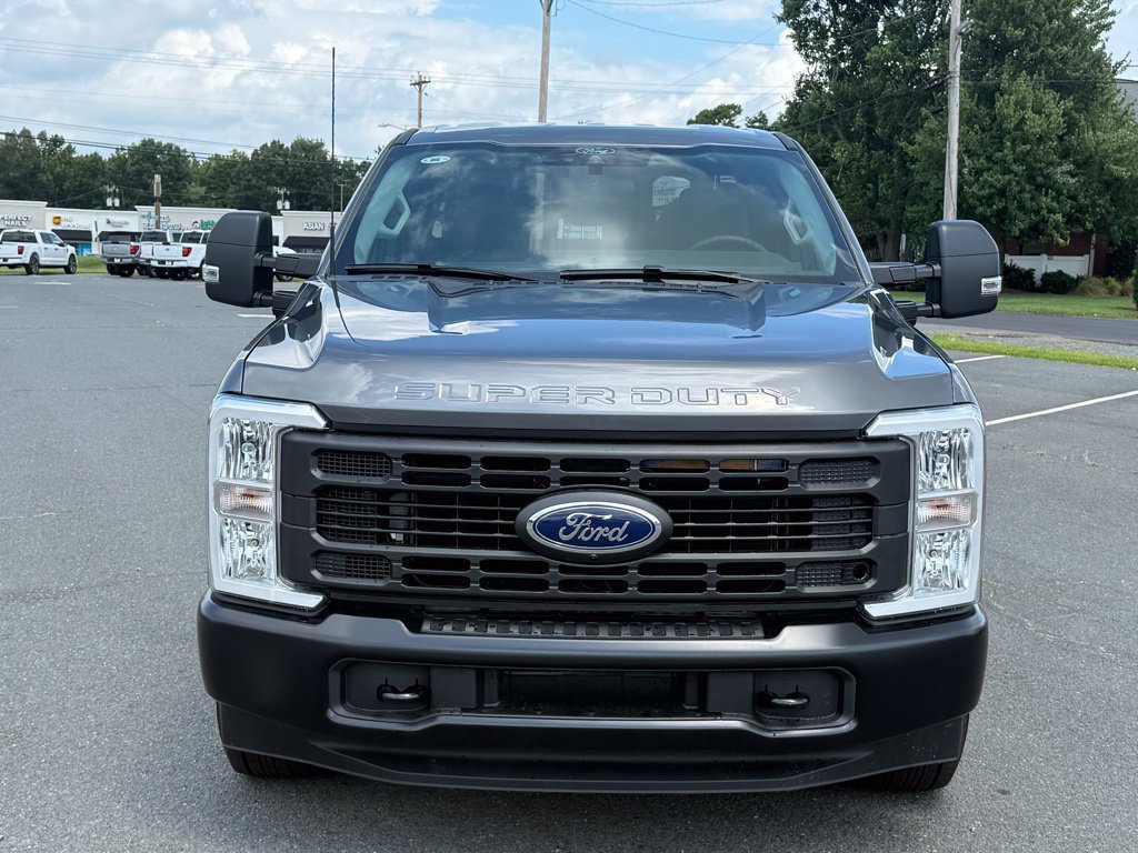 New 2025 Ford F350 XL w/ 360-Degree Camera Package RWD image 9