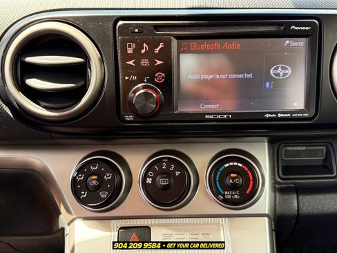 Used 2012 Scion xB FWD image 18