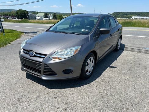 Used 2014 Ford Focus S FWD image 5