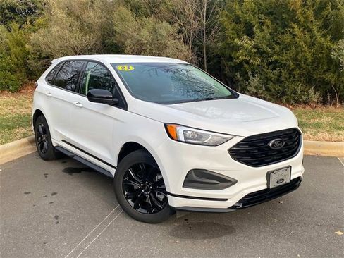 Used 2023 Ford Edge SE w/ Black Appearance Package image 1