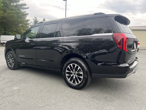 Used 2025 Ford Expedition Max Platinum AWD/4WD image 6