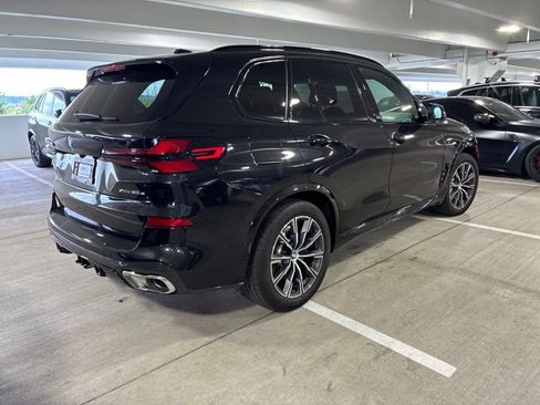 Used 2026 BMW X5 xDrive50e w/ M Sport Package AWD/4WD image 5
