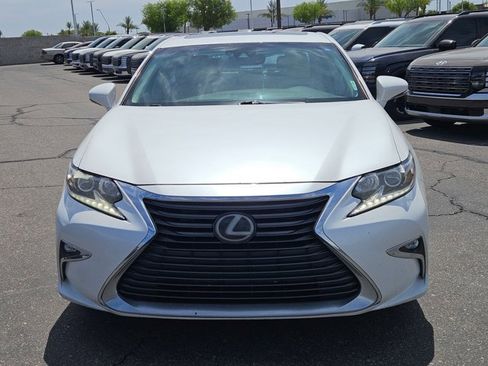 Used 2017 Lexus ES 350 w/ Accessory Package 2 FWD image 2