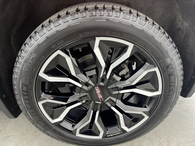 Used 2026 GMC Sierra EV Denali AWD/4WD image 33