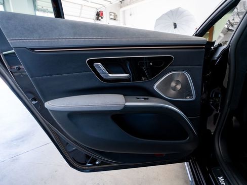 Used 2022 Mercedes-Benz EQS 580 580 image 49