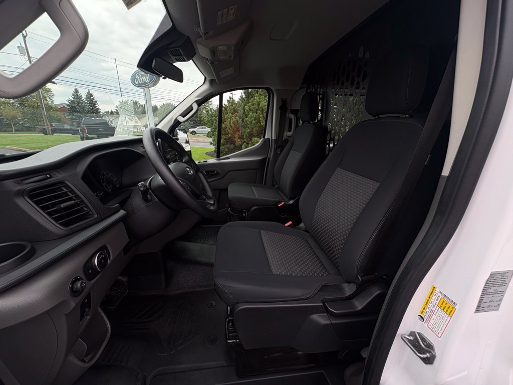 Used 2025 Ford Transit 250 Low Roof w/ Exterior Upgrade Package RWD image 17