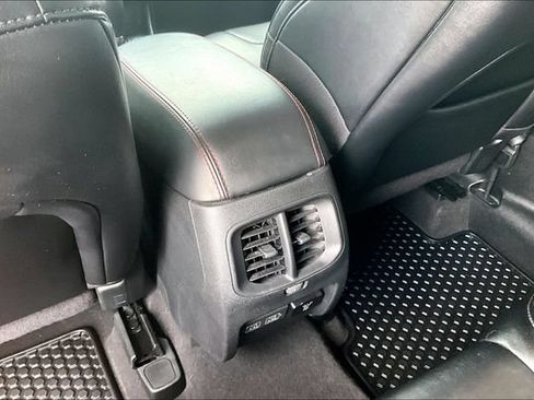 Used 2022 Jeep Cherokee Trailhawk AWD/4WD image 25