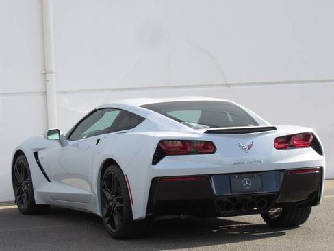 Used 2019 Chevrolet Corvette Stingray Coupe w/ 1LT RWD image 5