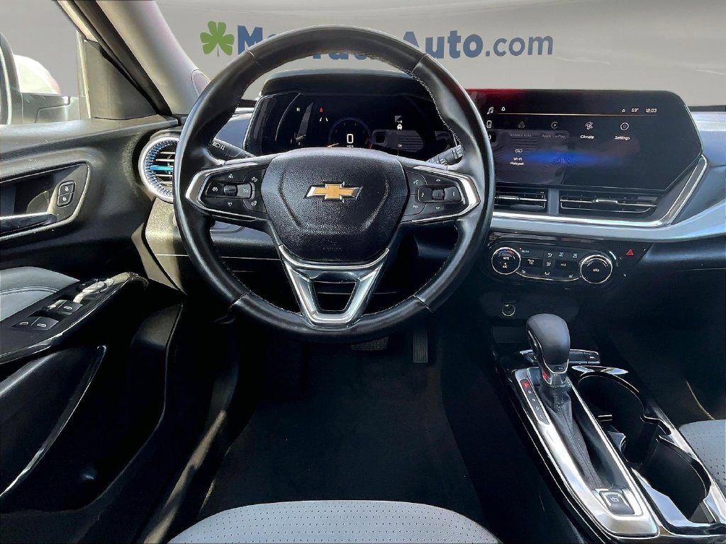 Used 2025 Chevrolet Trax LT w/ Driver Confidence Package FWD image 10