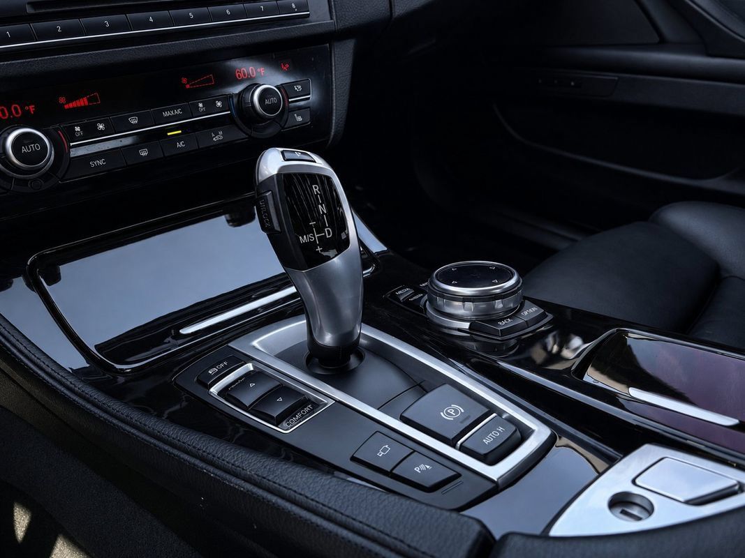 Used 2014 BMW 535i Sedan RWD image 11