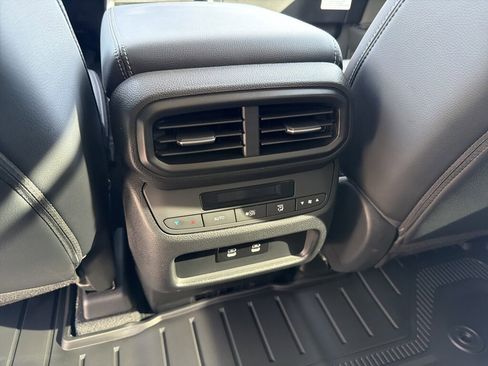 New 2026 Honda Pilot EX-L image 8