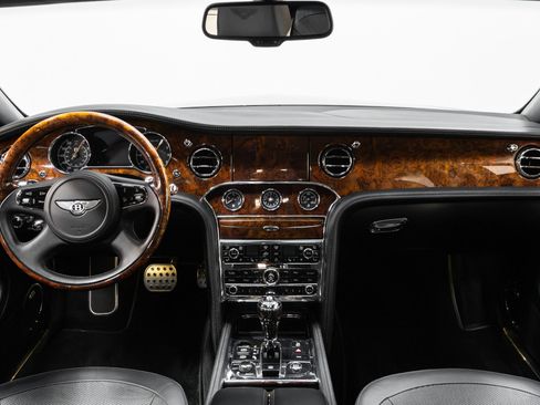 Used 2016 Bentley Mulsanne Speed image 9
