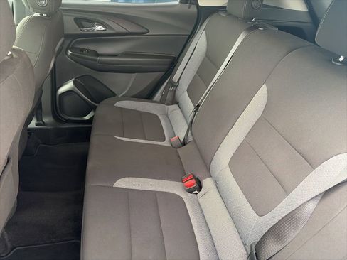 Used 2025 Chevrolet TrailBlazer LT AWD/4WD image 12