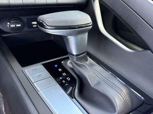 Used 2024 Hyundai Elantra SEL image 20