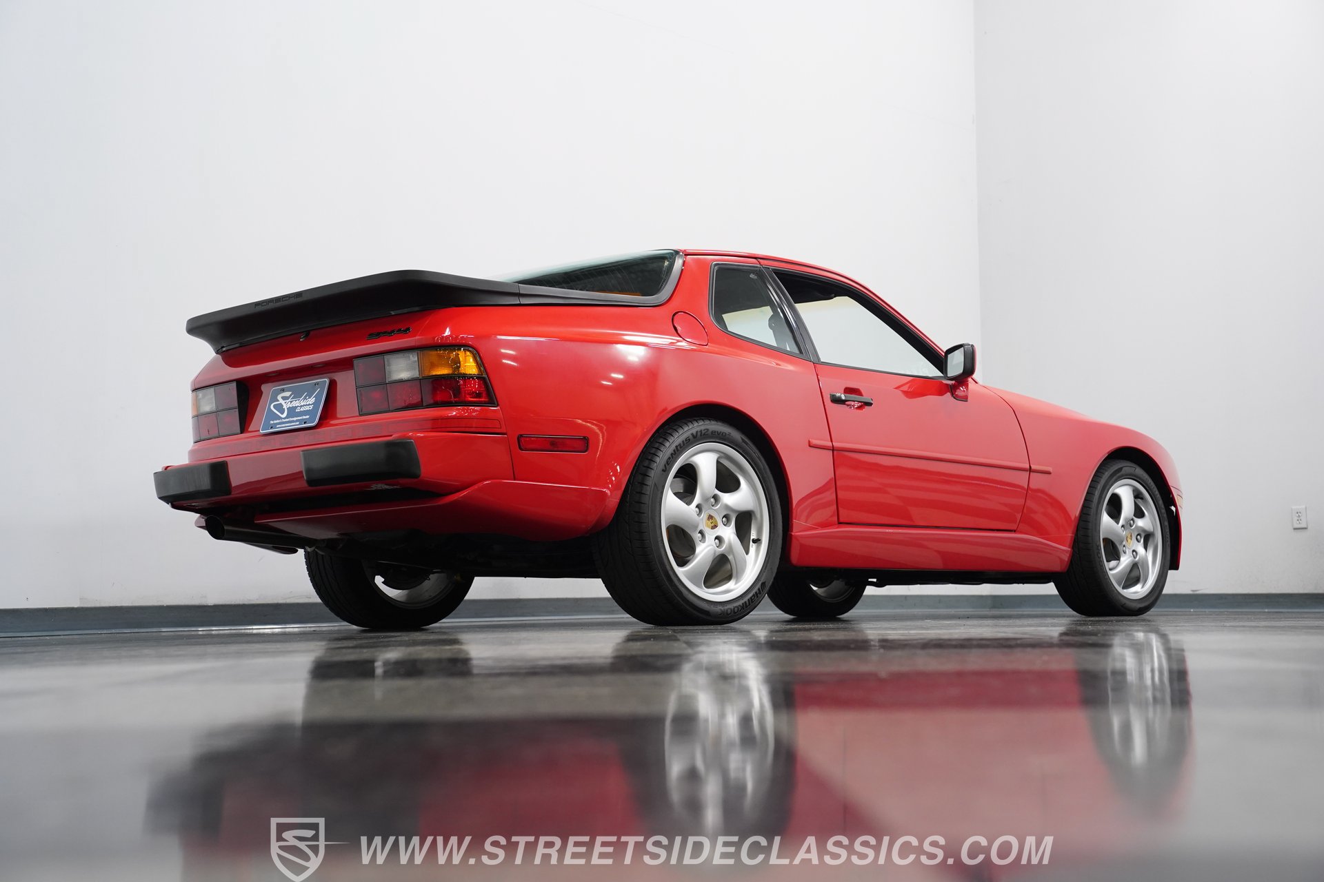 Used 1987 Porsche 944 Coupe RWD image 26