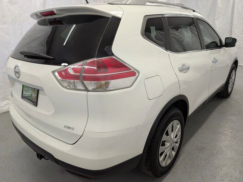 Used 2016 Nissan Rogue S w/ Appearance Package image 12