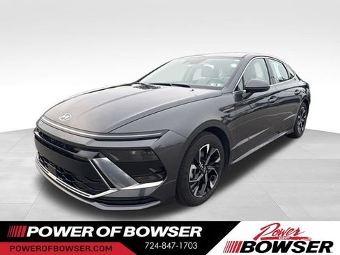 Used 2025 Hyundai Sonata SEL FWD image 1