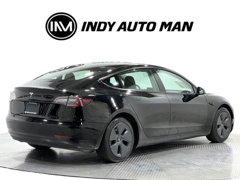 Used 2022 Tesla Model 3 Standard Range RWD image 4