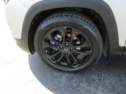 Certified 2021 GMC Terrain SLE w/ Driver Convenience Package FWD image 14