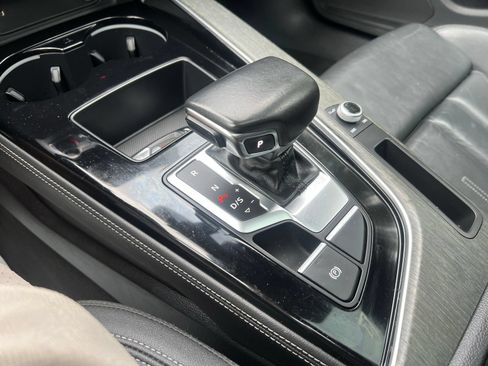 Used 2022 Audi A4 2.0T Premium Plus AWD/4WD image 33