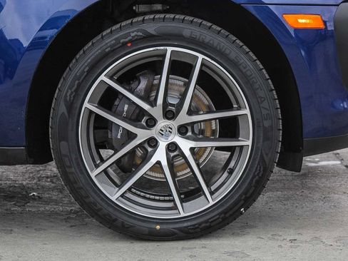 Used 2022 Porsche Macan AWD/4WD image 11