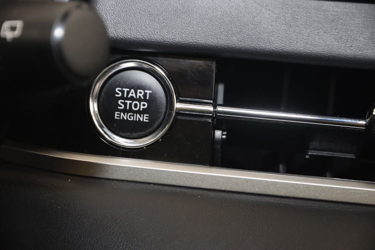 Used 2024 Mitsubishi Outlander Ralliart AWD/4WD image 29