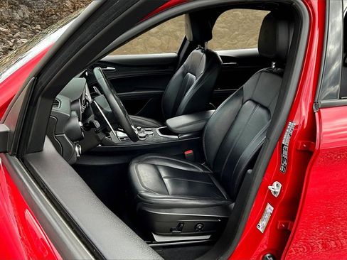 Used 2022 Alfa Romeo Stelvio Sprint image 21