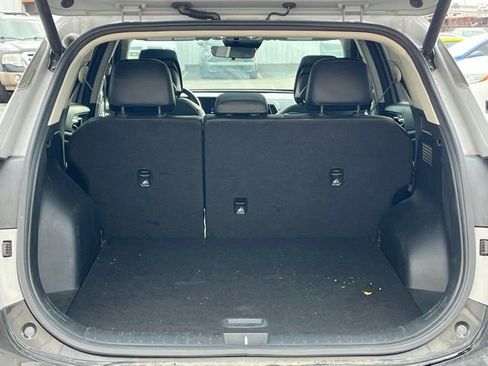 Used 2023 Kia Sportage SX image 11