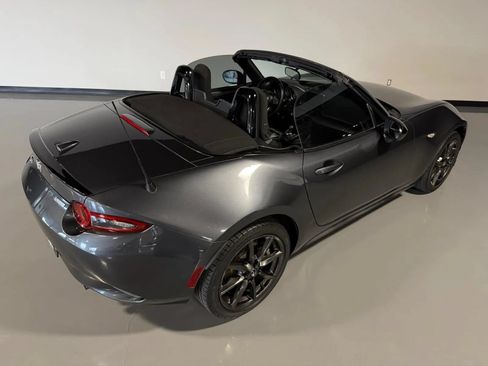Used 2016 MAZDA MX-5 Miata Club RWD image 31