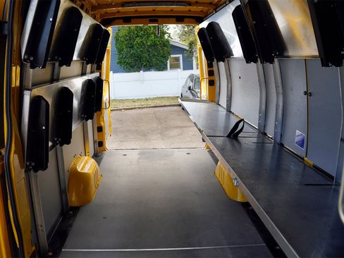 Used 2021 Mercedes-Benz Sprinter 2500 image 12