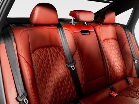 Used 2023 Audi S6 Prestige w/ Prestige Package image 31