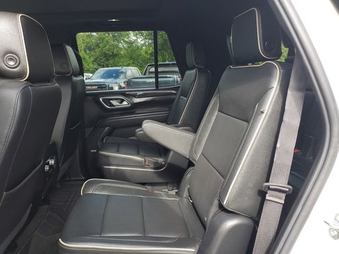 Used 2022 GMC Yukon SLT w/ SLT Premium Package image 91