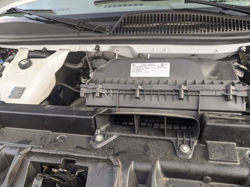 Certified 2024 GMC Savana 2500 w/ Driver Convenience Package image 32