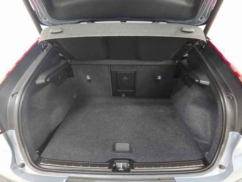 Certified 2023 Volvo C40 Recharge Core image 9
