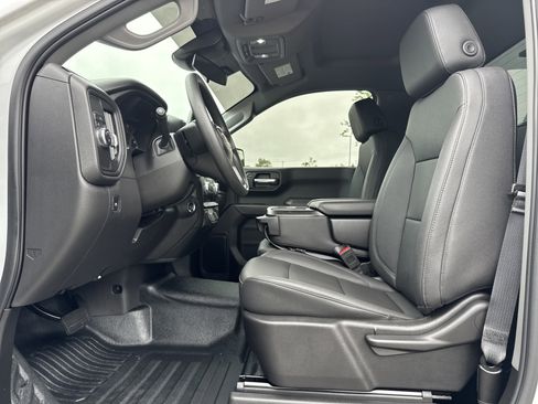 Used 2025 GMC Sierra 1500 Pro w/ Convenience Package RWD image 17