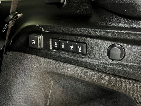 Used 2021 Jeep Grand Cherokee L Overland image 11