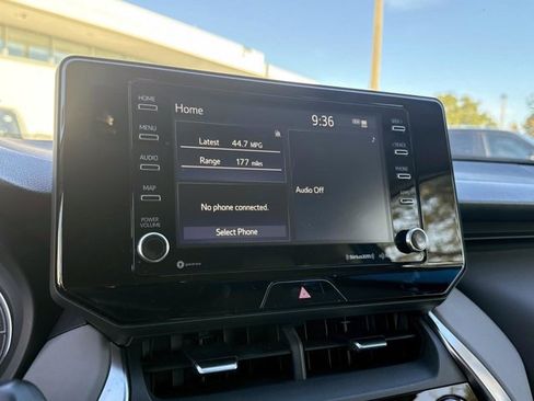 Used 2022 Toyota Venza image 24