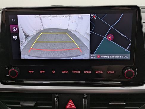 Used 2023 Kia Forte GT-Line w/ GT-Line Technology Package FWD image 9
