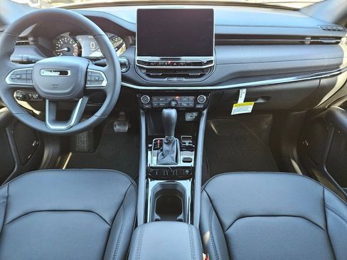 New 2025 Jeep Compass Limited w/ Sun & Sound Group image 14