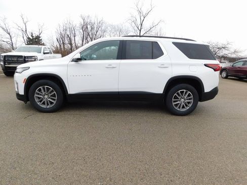 Used 2023 Chevrolet Traverse LT image 6