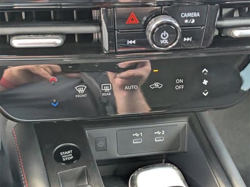 New 2026 Nissan Kicks SR image 27