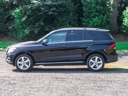 Used 2018 Mercedes-Benz GLE 350 4MATIC w/ Premium 1 Package image 4