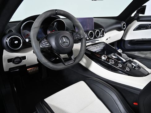 Used 2018 Mercedes-Benz AMG GT C image 20