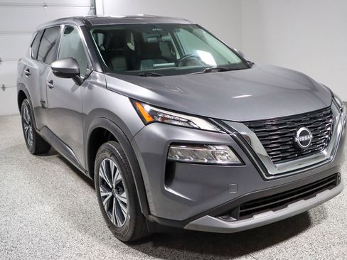Used 2022 Nissan Rogue SV AWD/4WD image 5