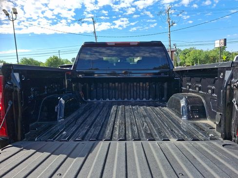 Used 2025 Chevrolet Silverado 1500 LT AWD/4WD image 30