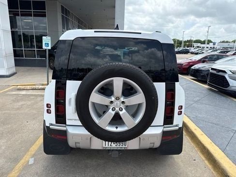 Used 2024 Land Rover Defender 110 S AWD/4WD image 8